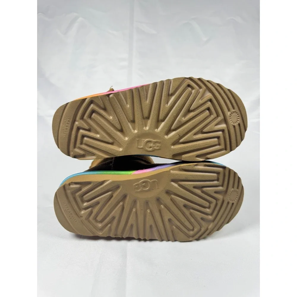 UGG classic short